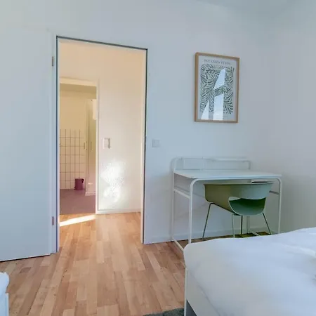 公寓 Grosszuegiges City-apartment In Bester Lage Fuer 8 Personen *
