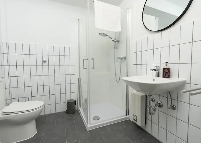 Grosszuegiges City-apartment In Bester Lage Fuer 8 Personen 公寓 *